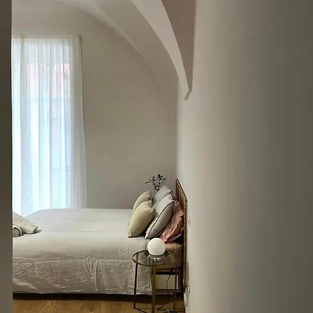 Apartamento La Finestra Su Chiaia *