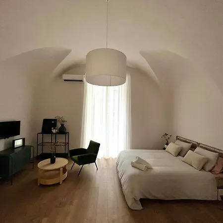 Apartment La Finestra Su Chiaia Neapel