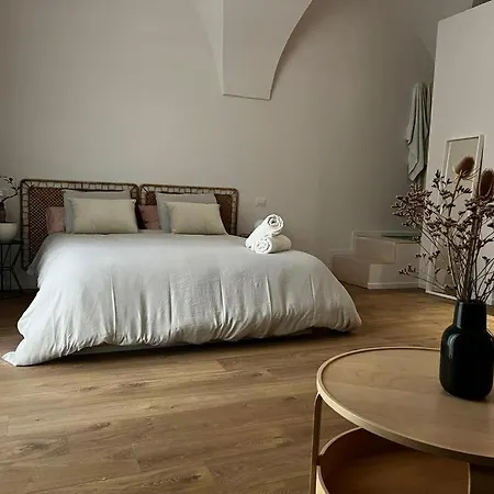 Apartment La Finestra Su Chiaia *